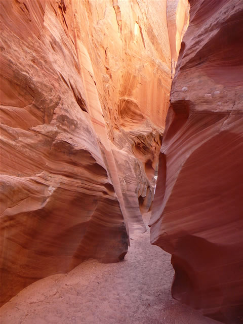 images/Slot Canyon (10).jpg